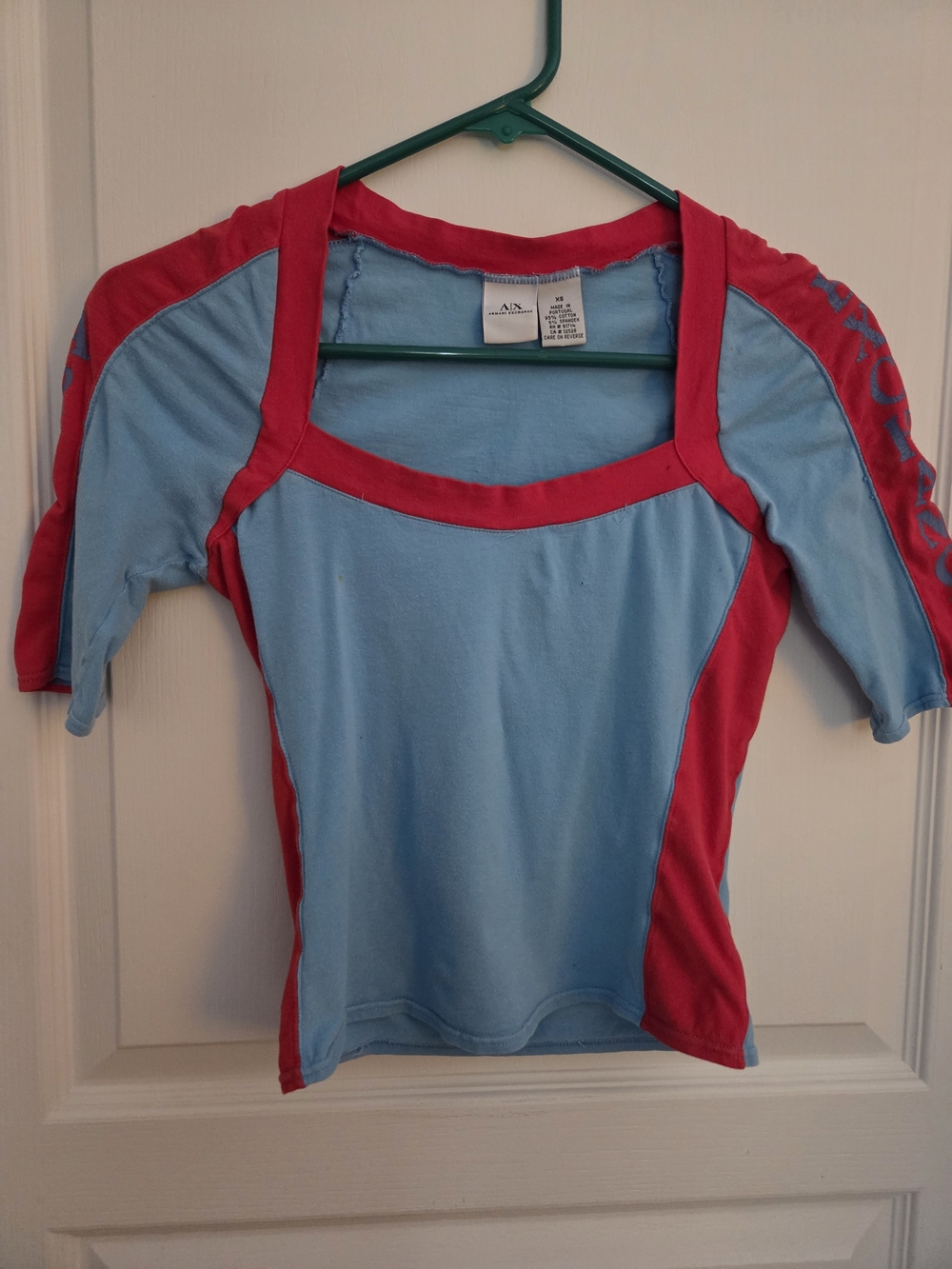 Women’s Two-Tone Active Scoop Neck Top - Light Blue & Pink